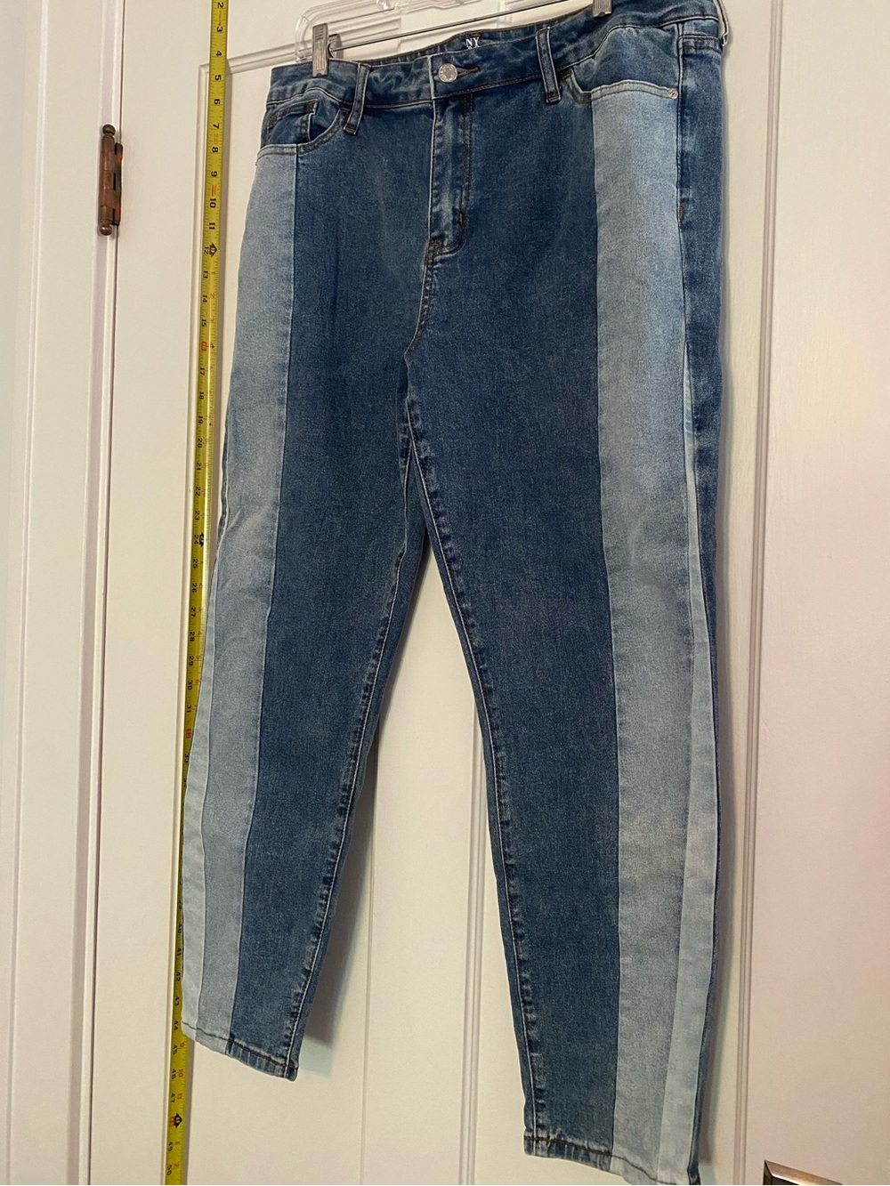 New York and company jeans, retro jeans, mom jeans